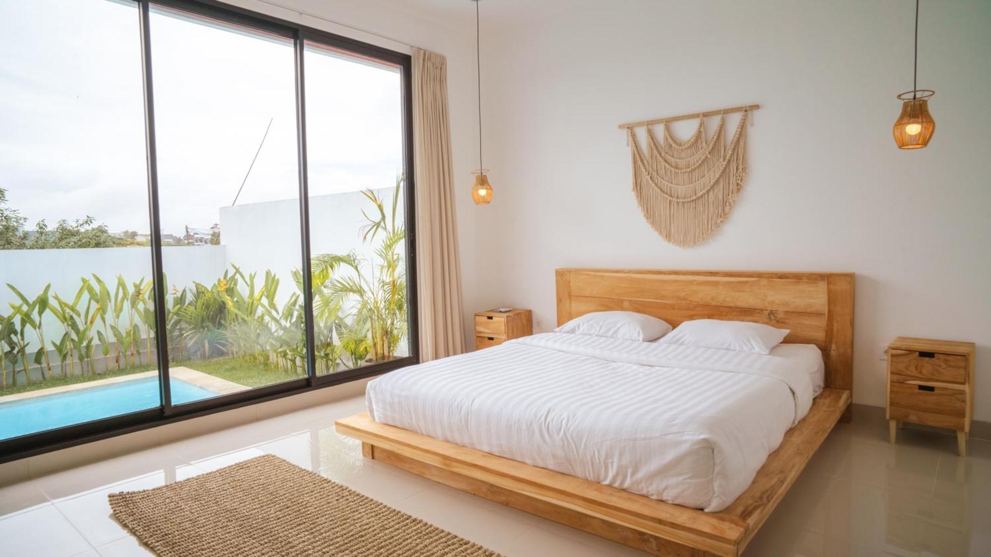 Villa The Sun Canggu, Near Berawa *